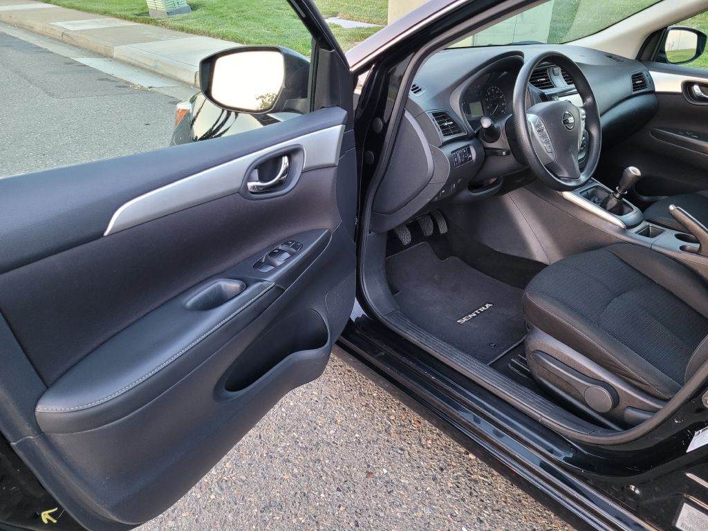 2019 Nissan Sentra Image 7