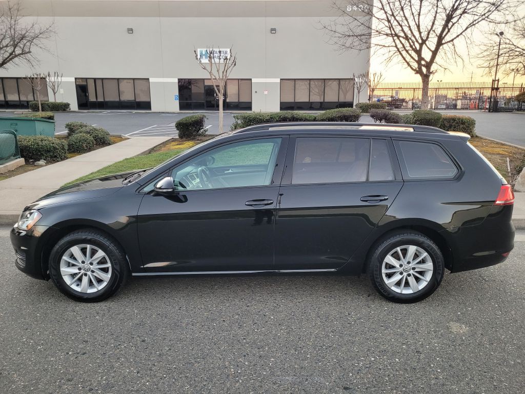 2016 Volkswagen Golf Image 5