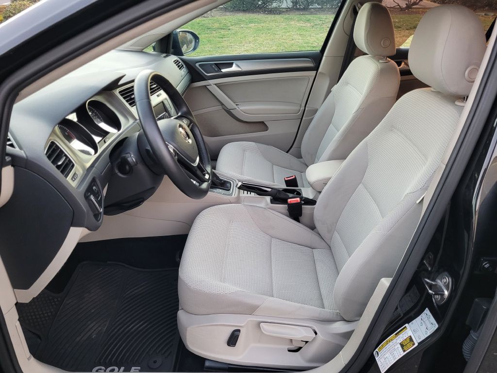 2016 Volkswagen Golf Image 8