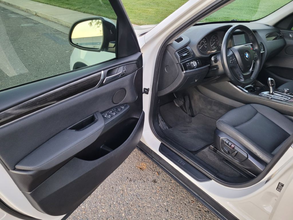 2016 BMW X3 Image 9