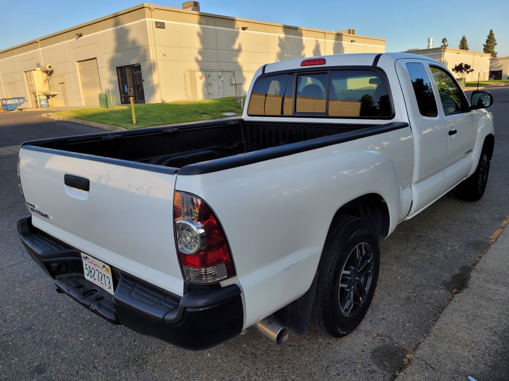 2015 Toyota Tacoma Image 5