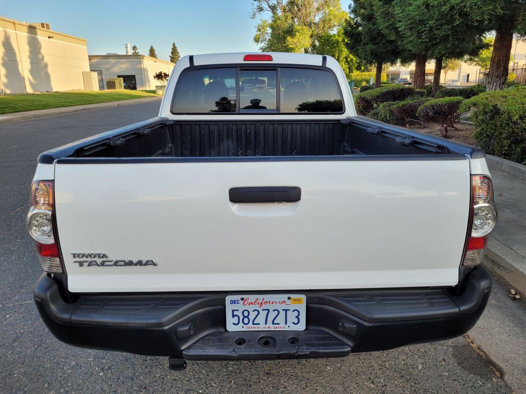 2015 Toyota Tacoma Image 6
