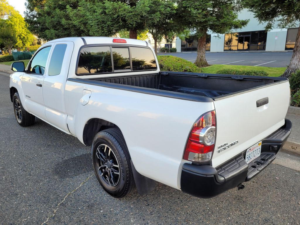 2015 Toyota Tacoma Image 7