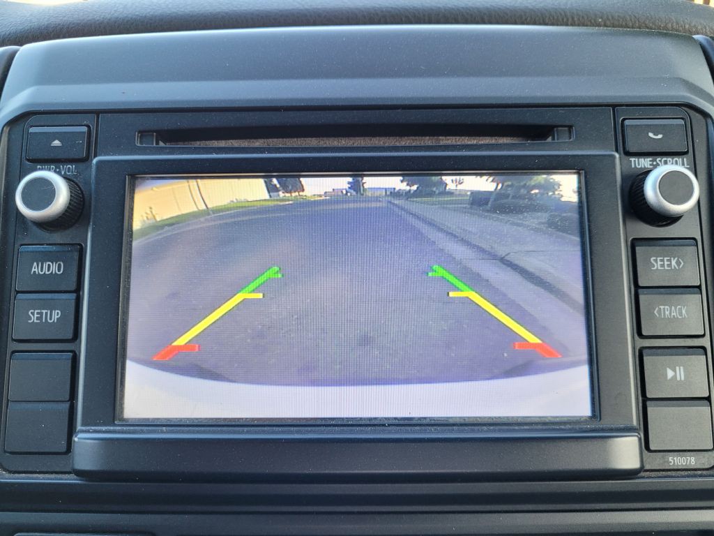 2015 Toyota Tacoma Image 19