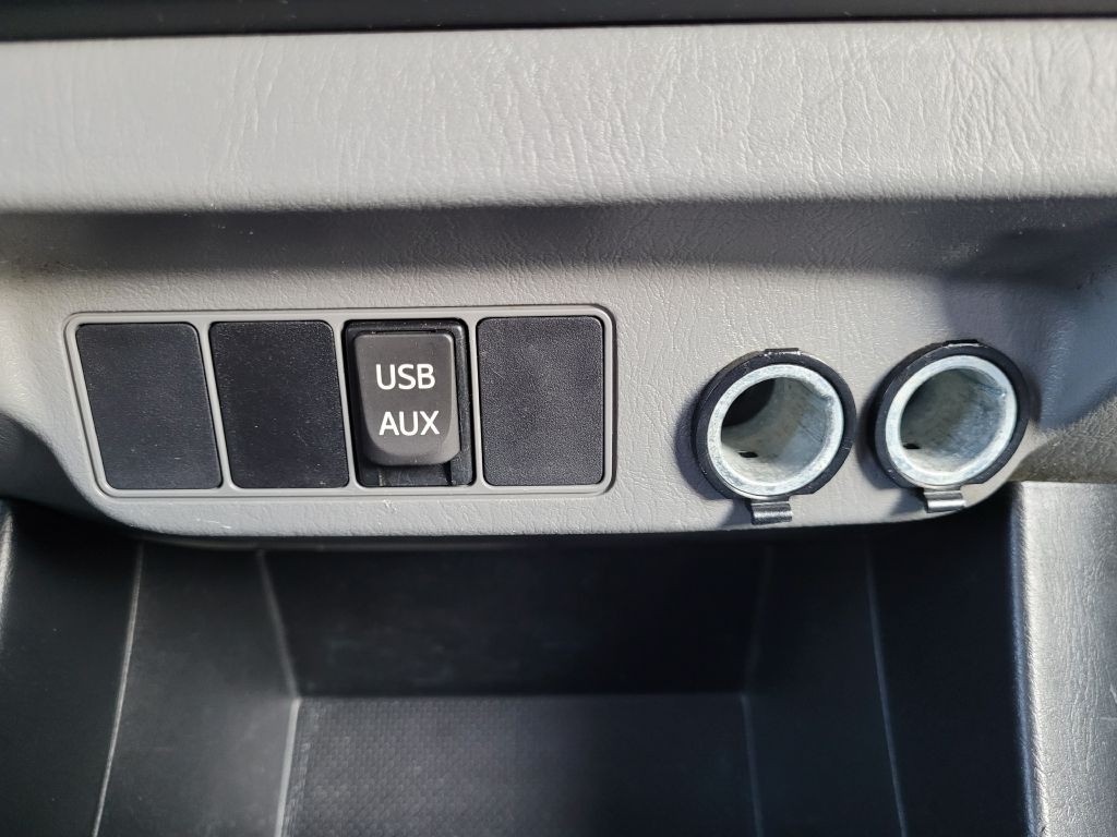 2015 Toyota Tacoma Image 20