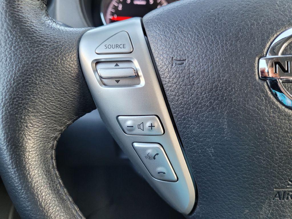 2014 Nissan Versa Image 18