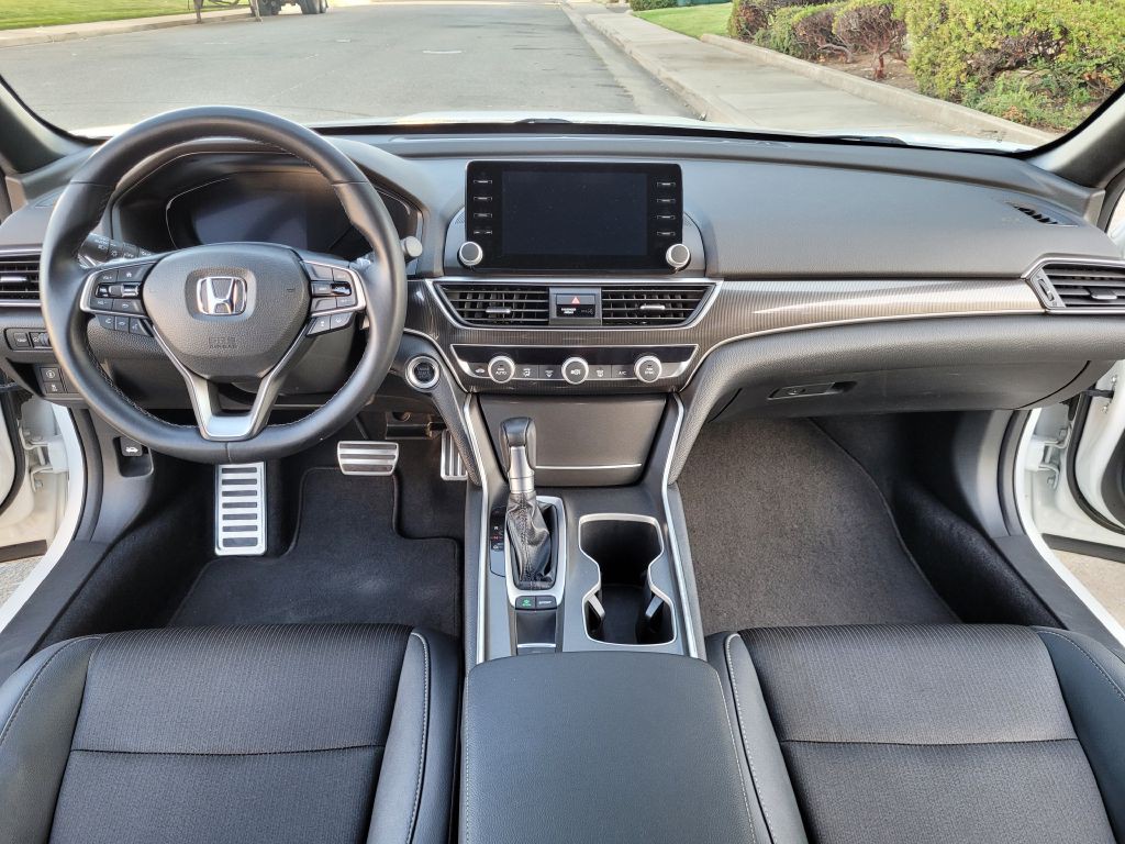 2019 Honda Accord Image 11