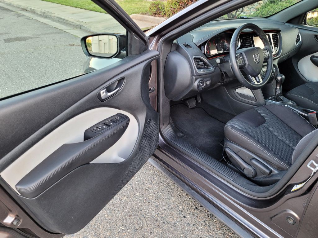 2015 Dodge Dart Image 9