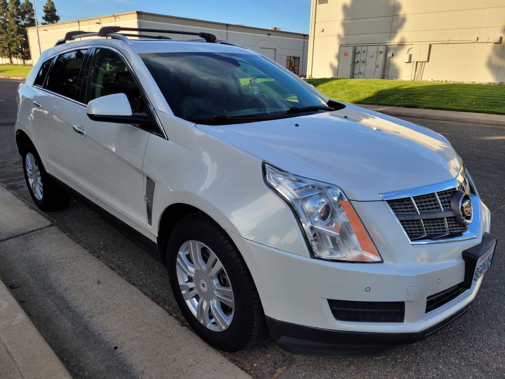 2010 Cadillac SRX Image 2