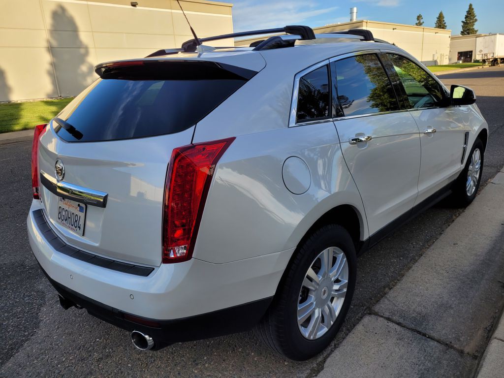 2010 Cadillac SRX Image 3