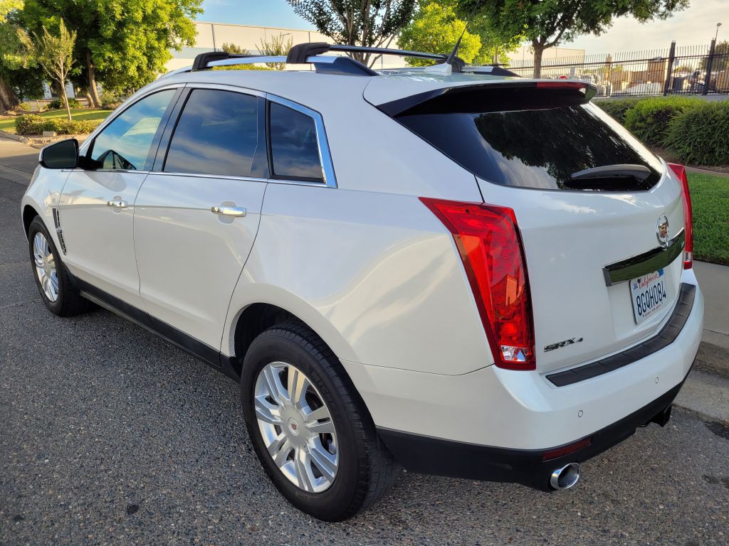 2010 Cadillac SRX Image 4