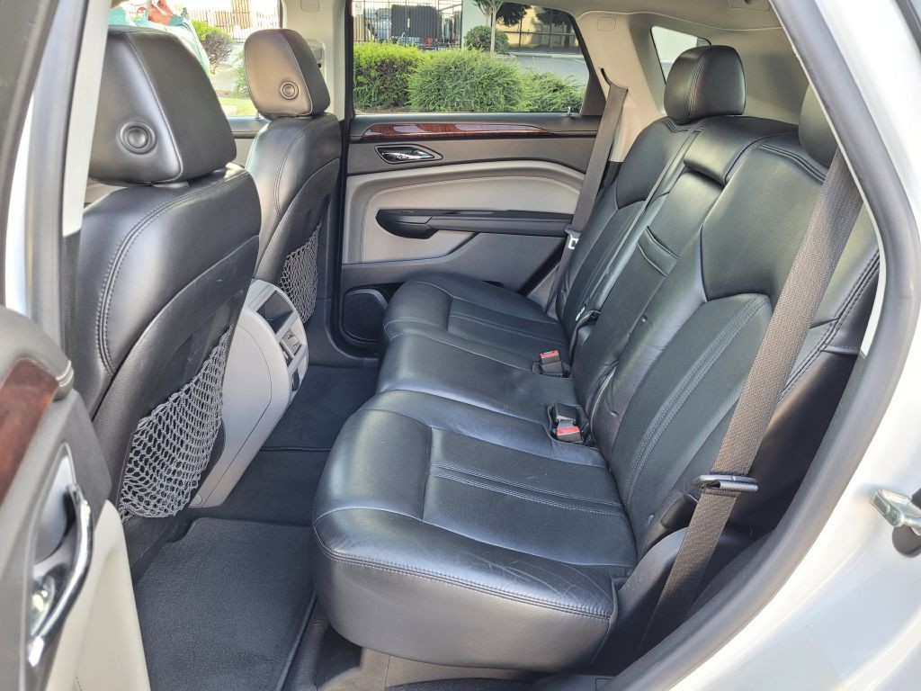 2010 Cadillac SRX Image 13
