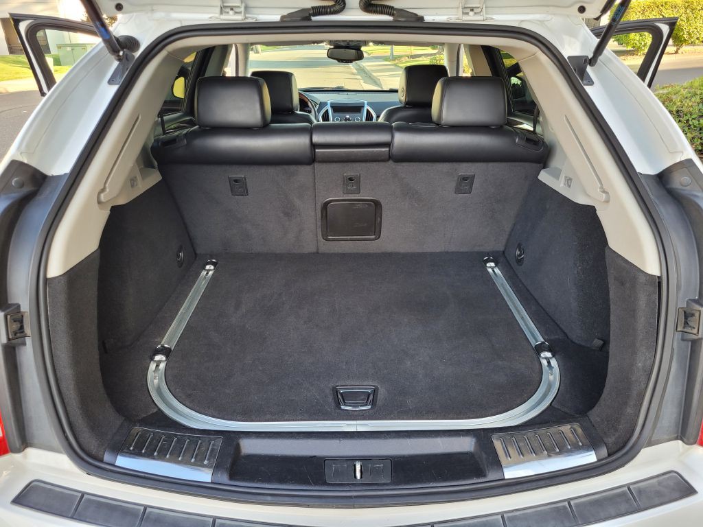 2010 Cadillac SRX Image 16