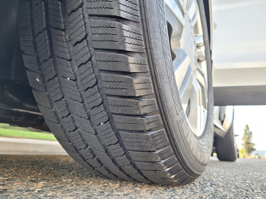 2010 Cadillac SRX Image 17