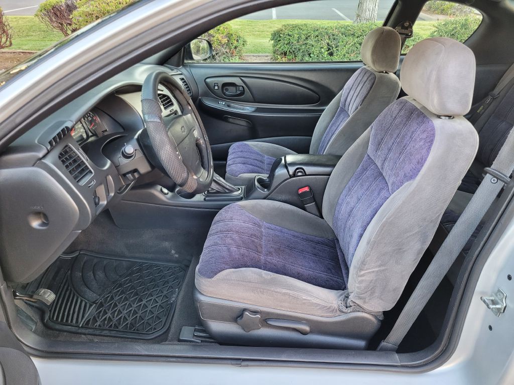 2004 Chevrolet Monte Carlo Image 10