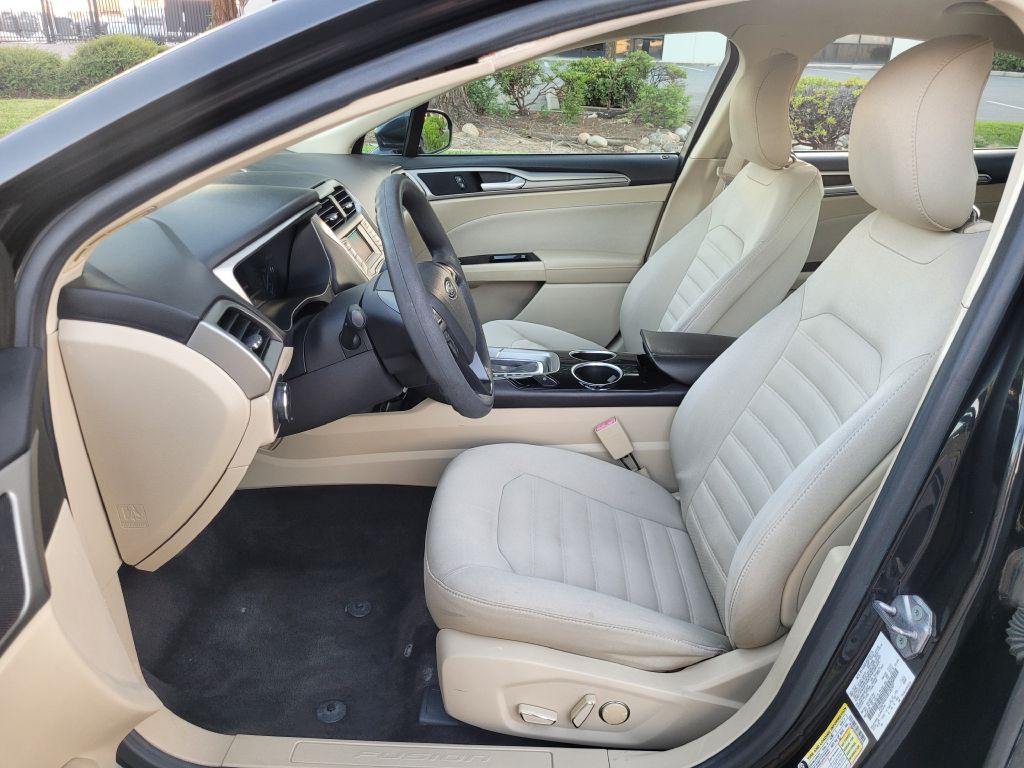 2013 Ford Fusion Image 10