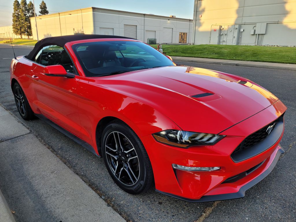2018 Ford Mustang Image 2