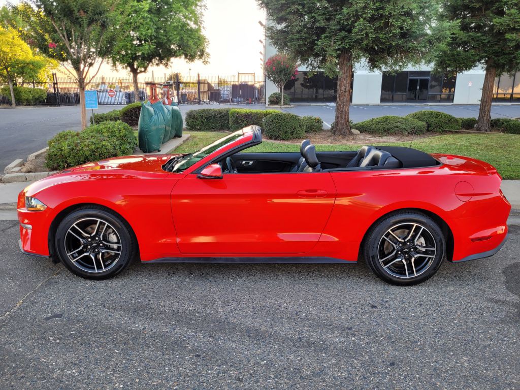 2018 Ford Mustang Image 11