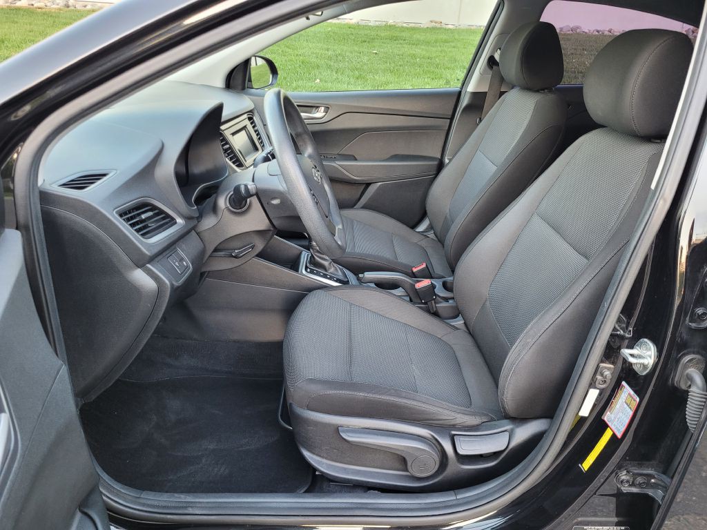 2018 Hyundai Accent Image 8