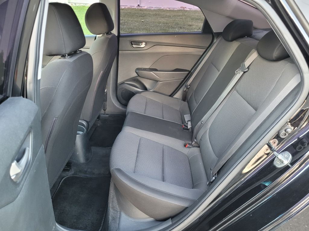 2018 Hyundai Accent Image 9
