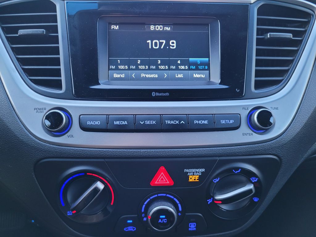 2018 Hyundai Accent Image 14
