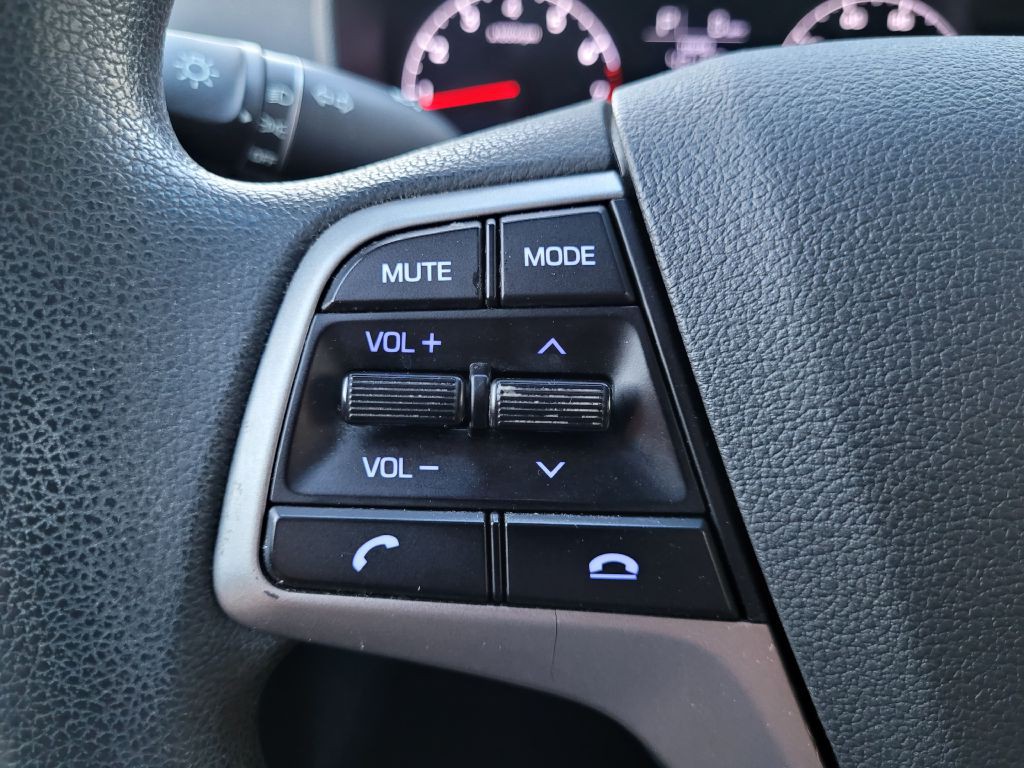 2018 Hyundai Accent Image 17