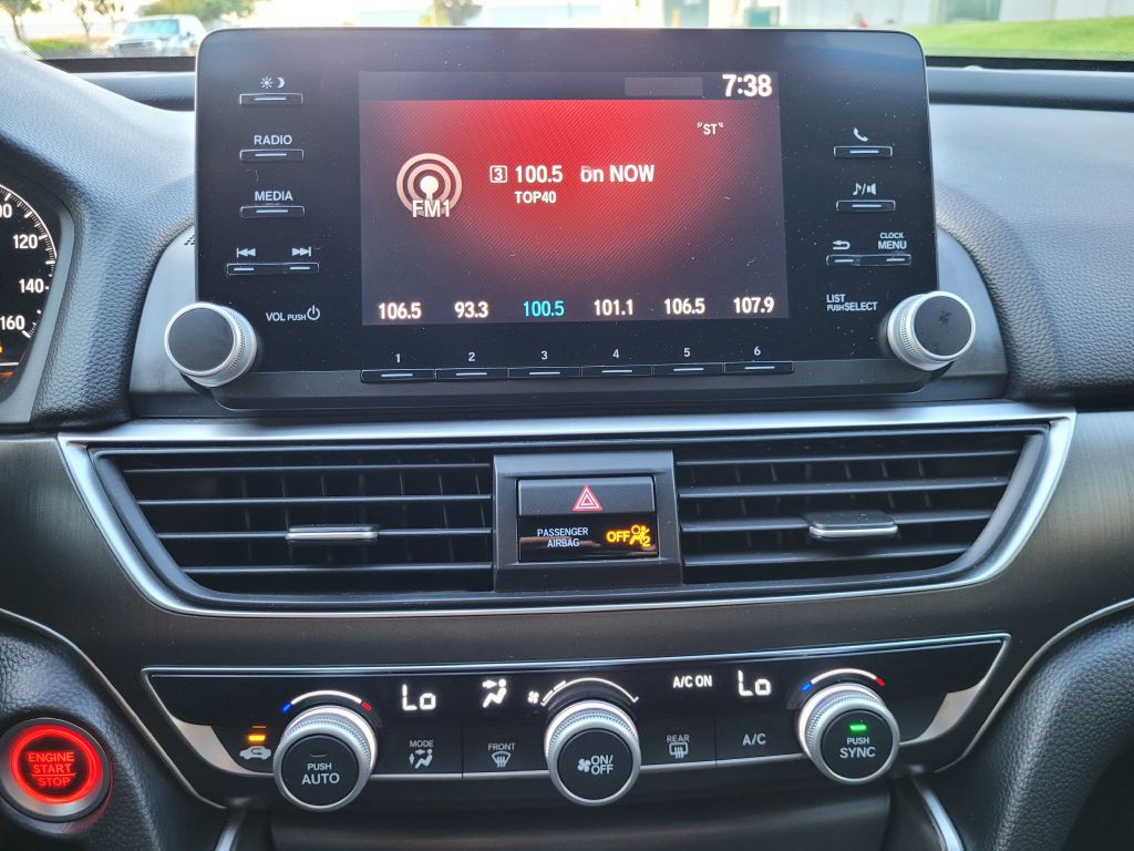 2018 Honda Accord Image 14