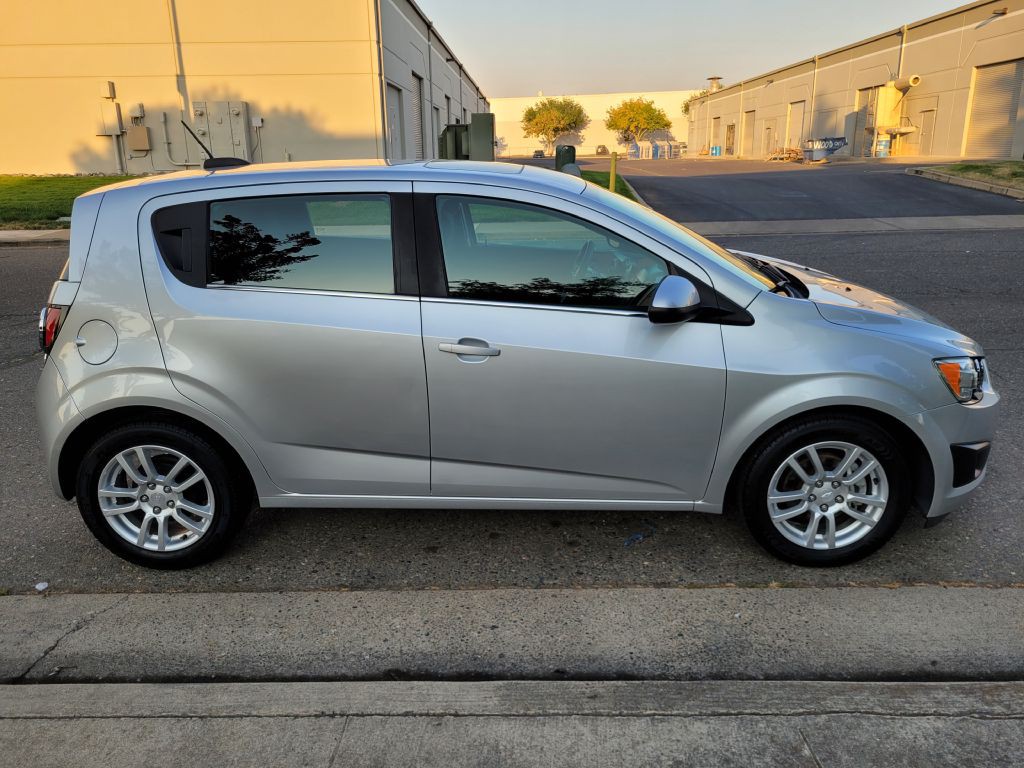 2015 Chevrolet Sonic Image 4