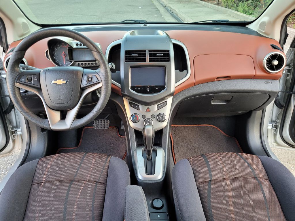 2015 Chevrolet Sonic Image 13