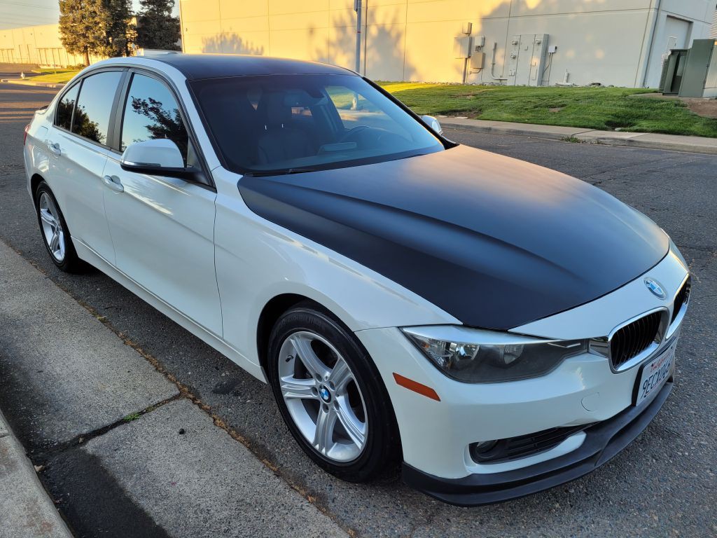 2013 BMW 3 Series Image 3