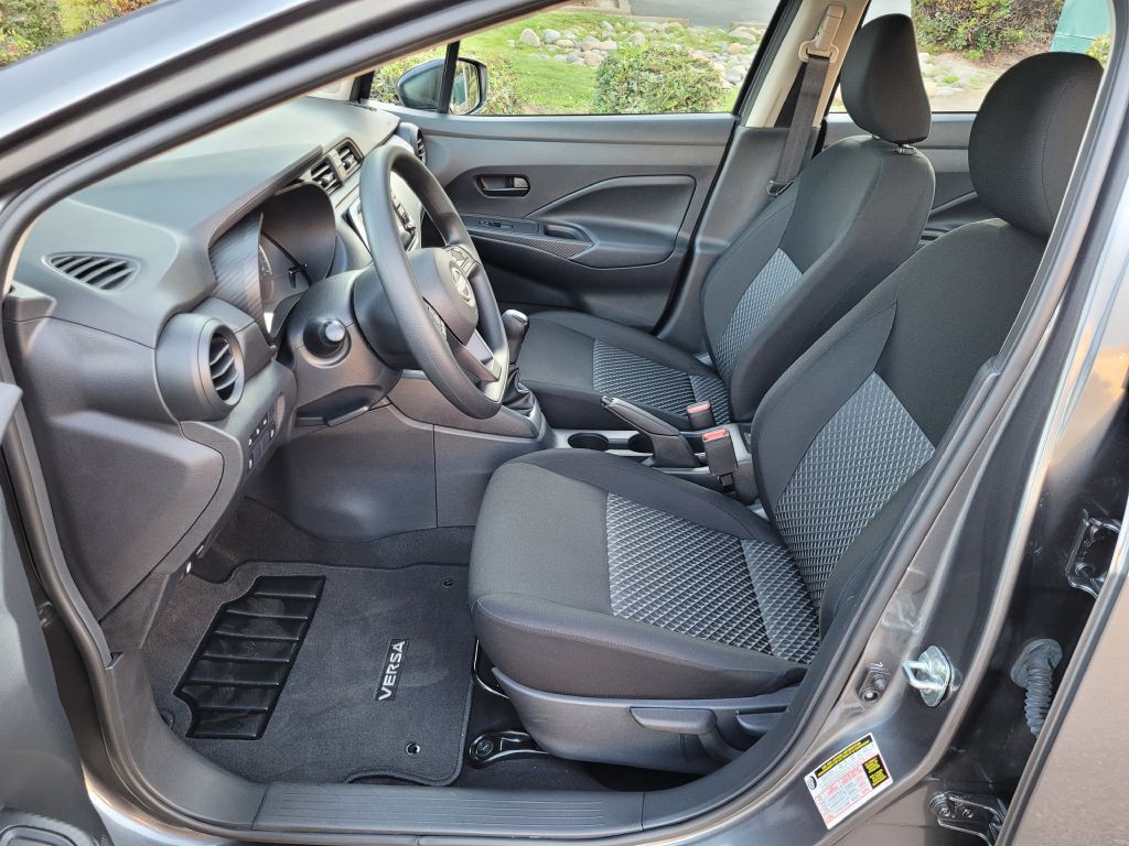 2024 Nissan Versa Image 9
