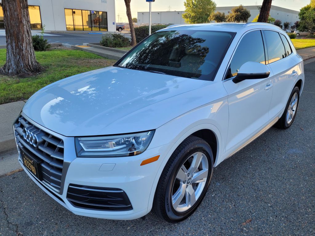 2019 Audi Q5 Image 1