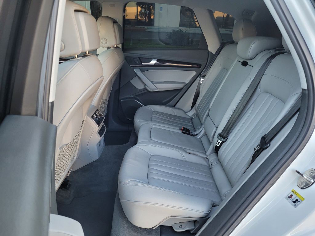 2019 Audi Q5 Image 11