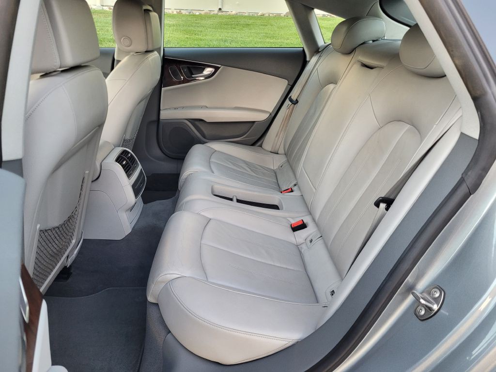 2012 Audi A7 Image 11