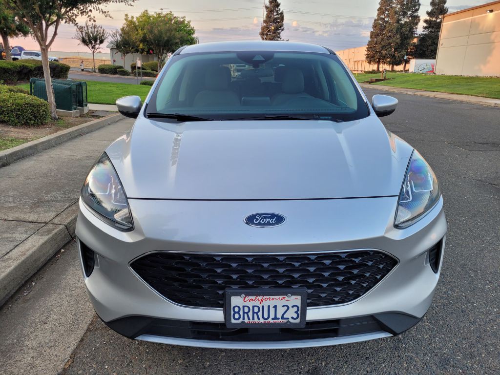 2020 Ford Escape Image 2