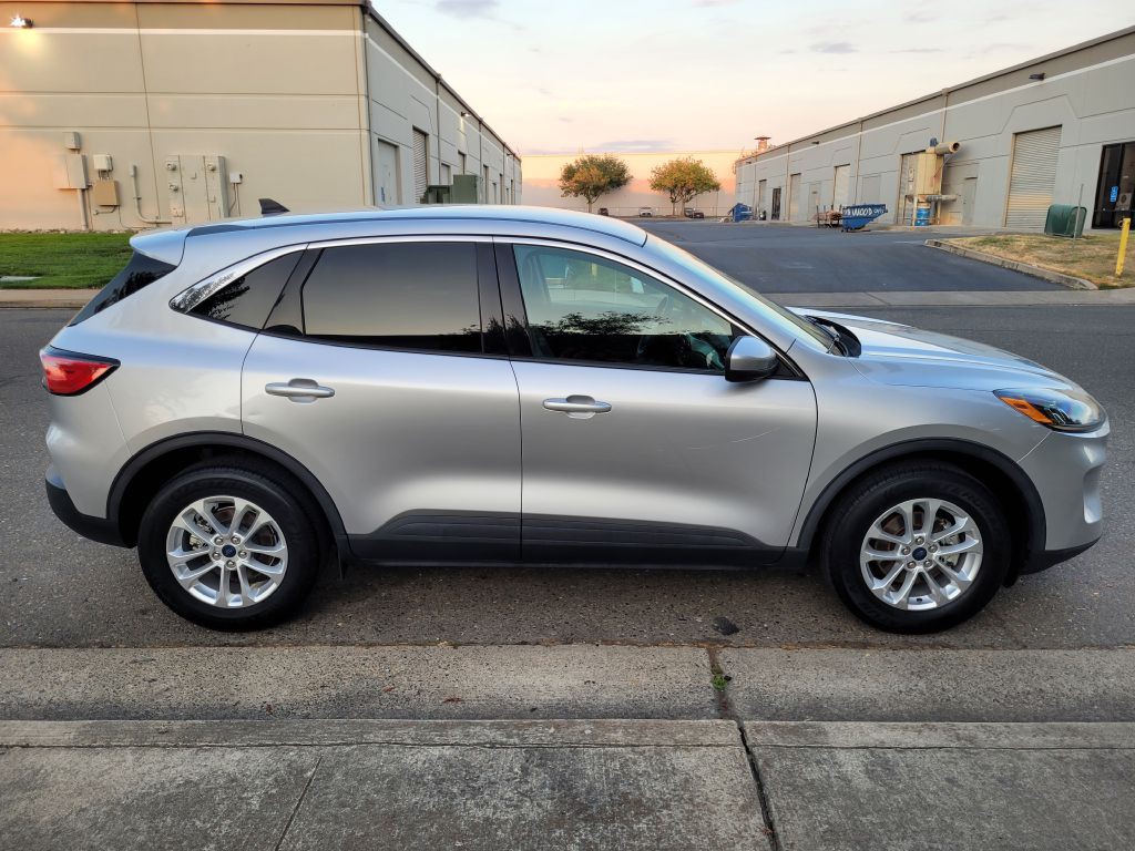 2020 Ford Escape Image 4