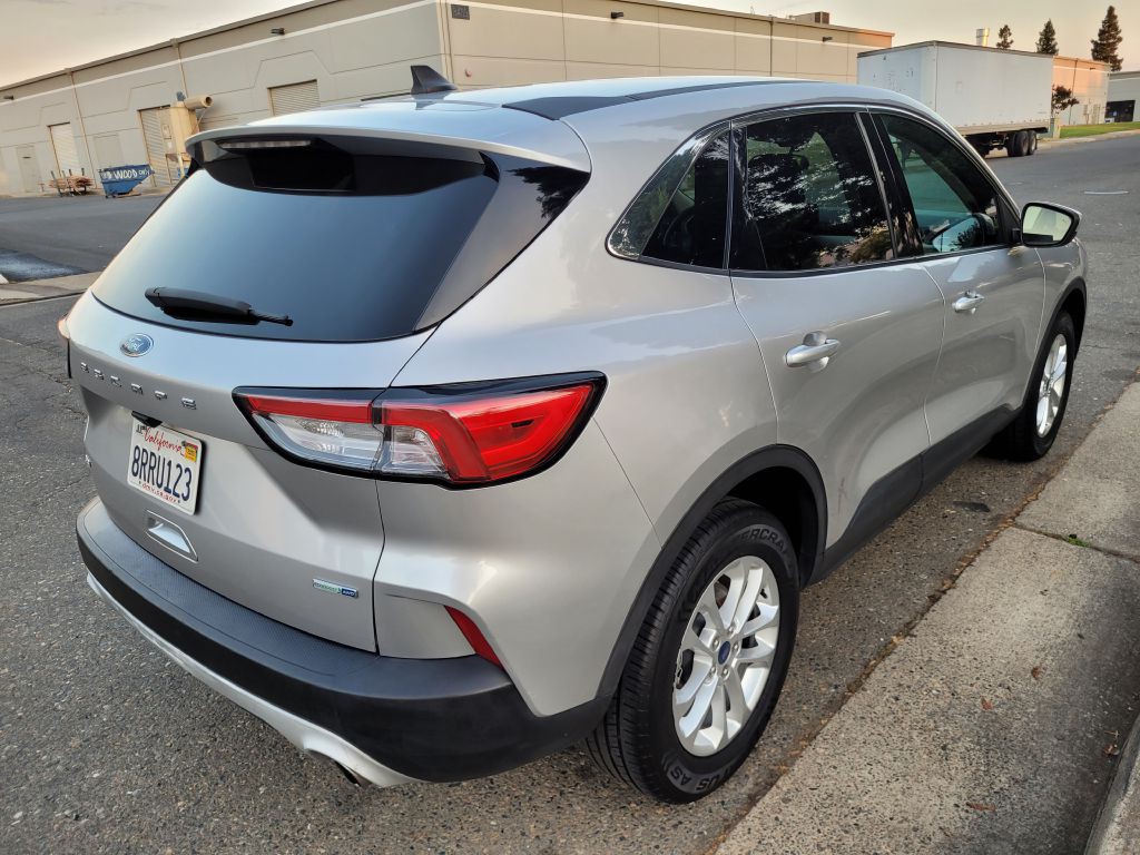2020 Ford Escape Image 5