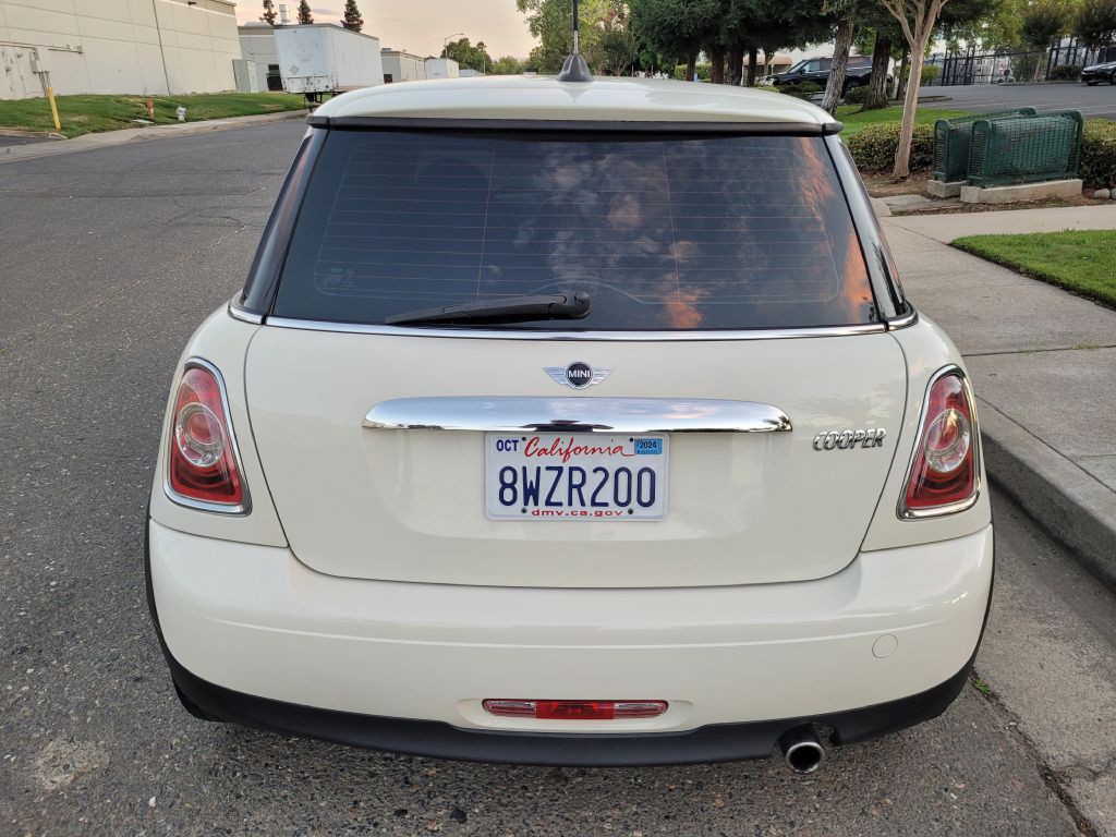 2012 MINI Cooper Image 6