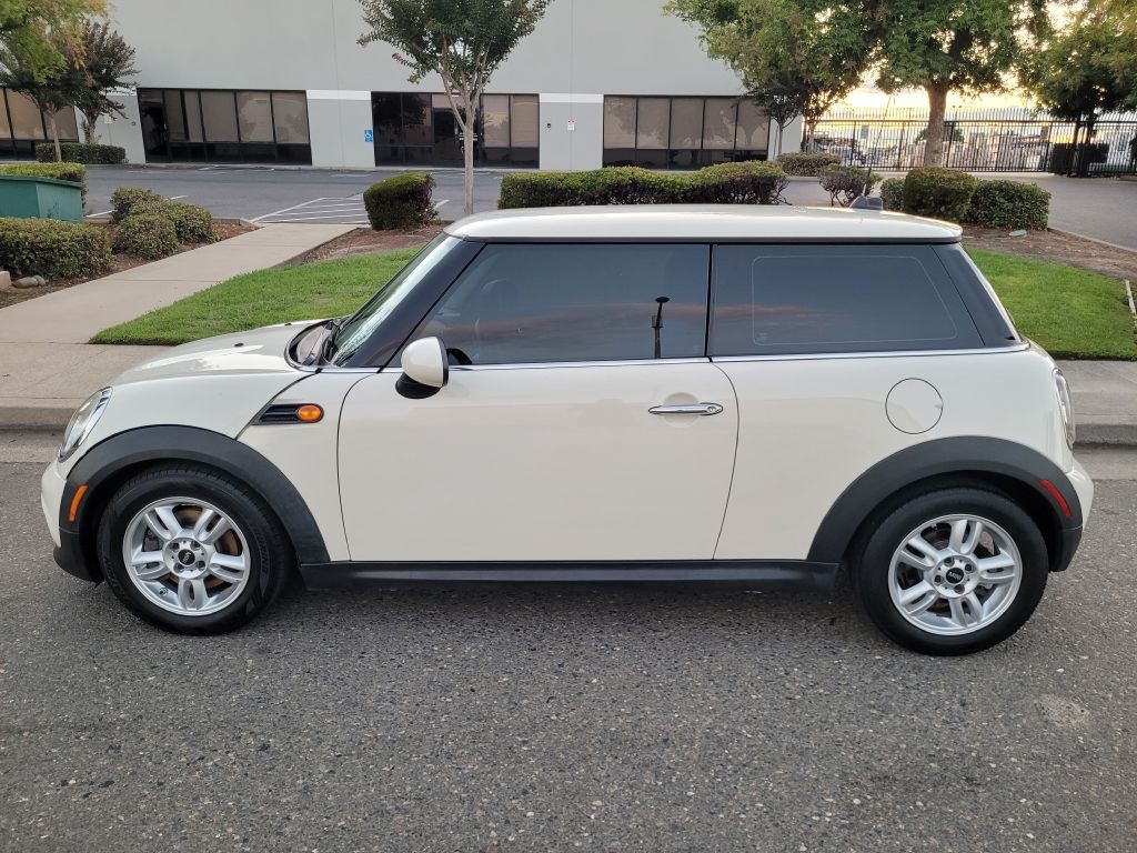 2012 MINI Cooper Image 8