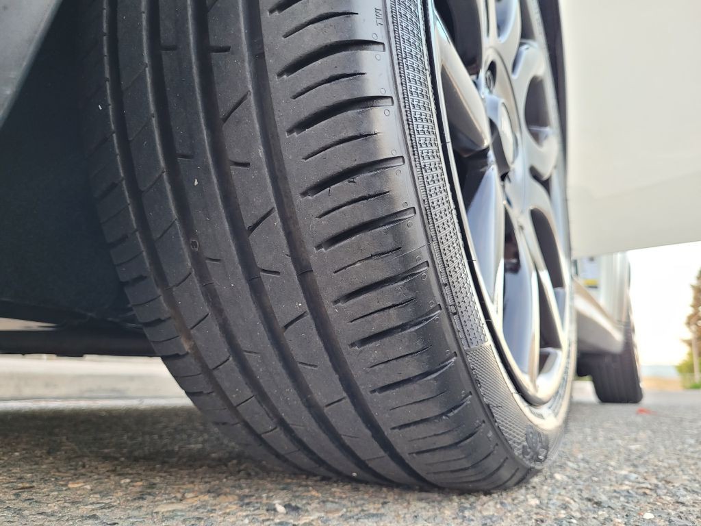 2010 MINI Cooper Image 15