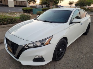 Image for 2020 Nissan Altima S ID: 7078327