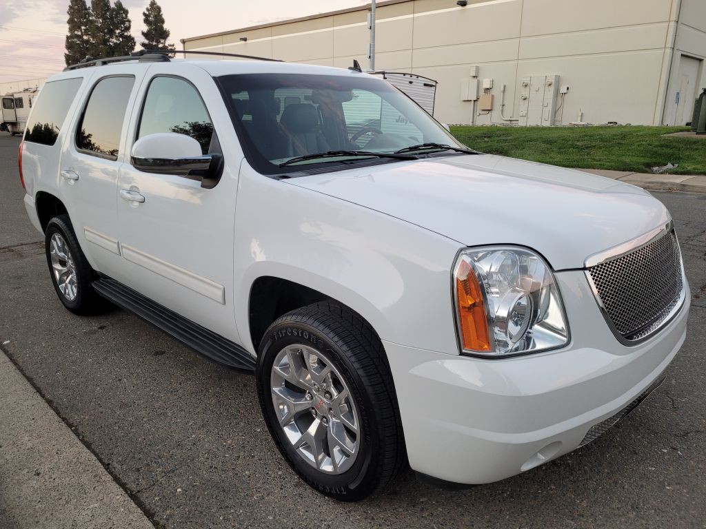 2011 GMC Yukon Image 3