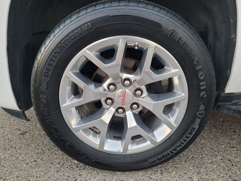 2011 GMC Yukon Image 17