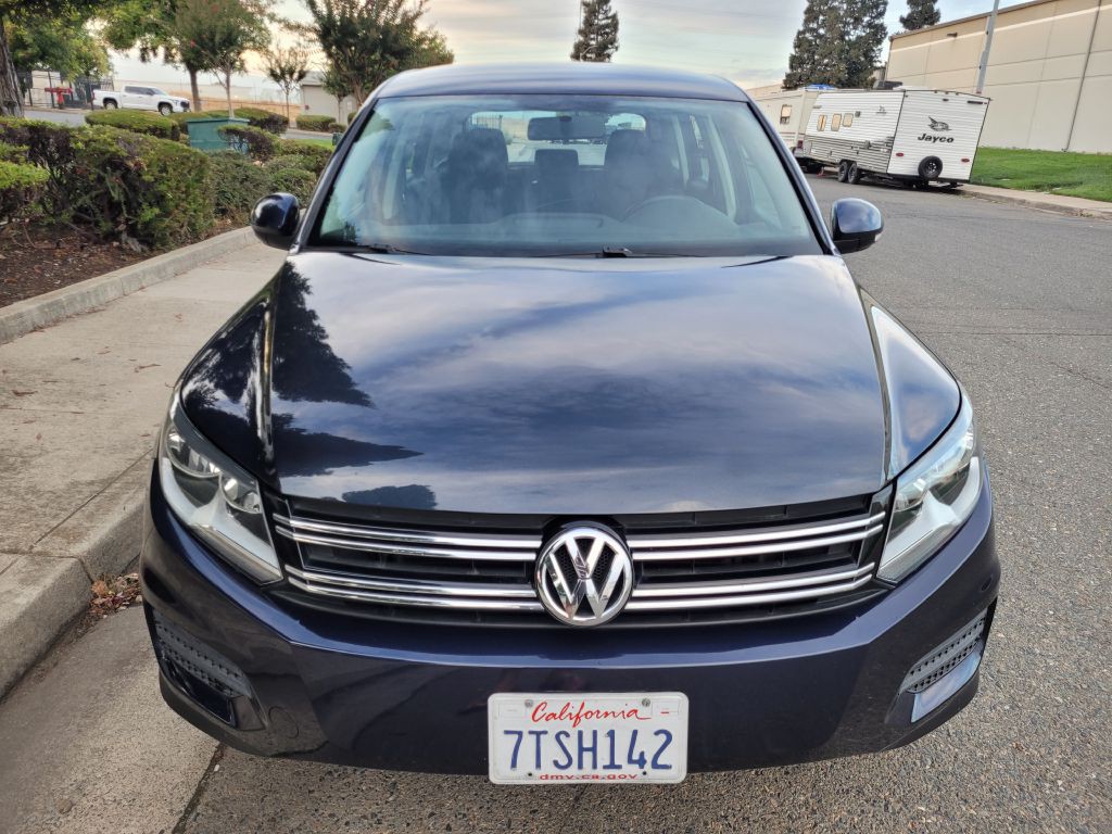2013 Volkswagen Tiguan Image 2