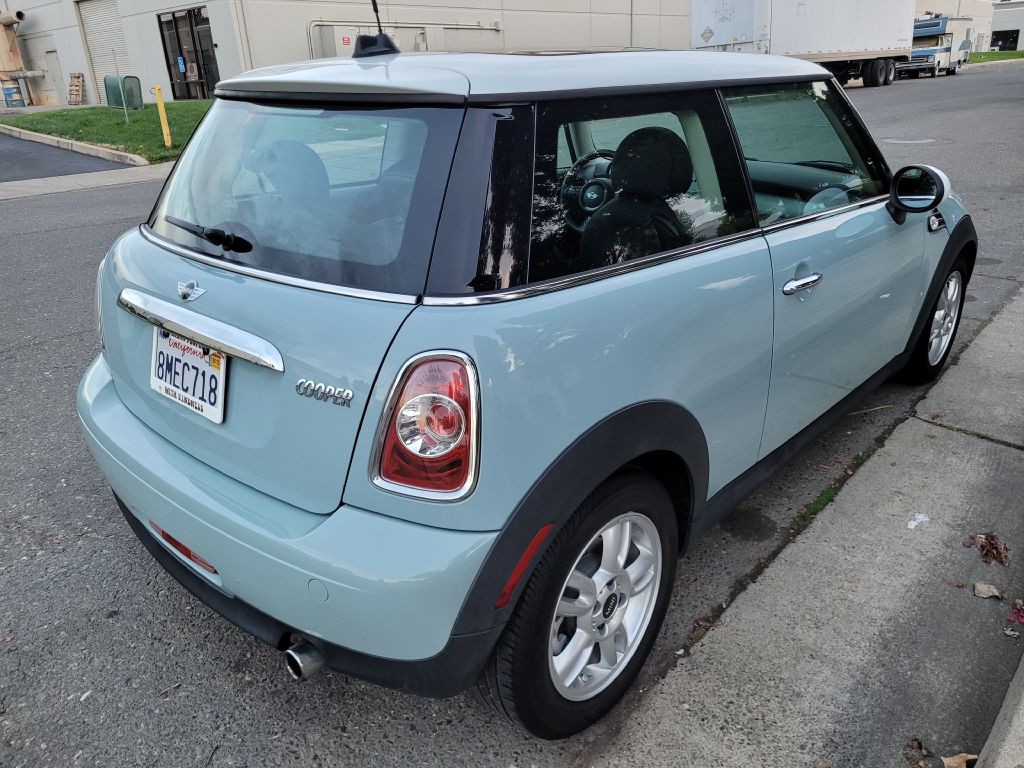 2013 MINI Cooper Image 5