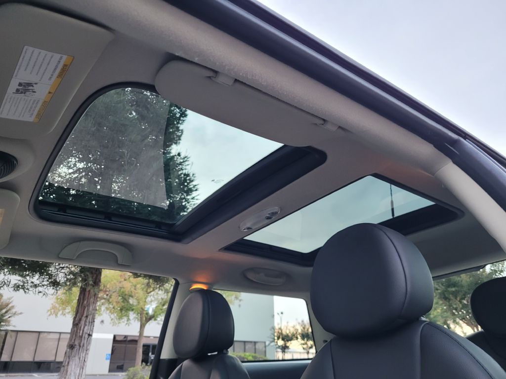 2013 MINI Cooper Image 14