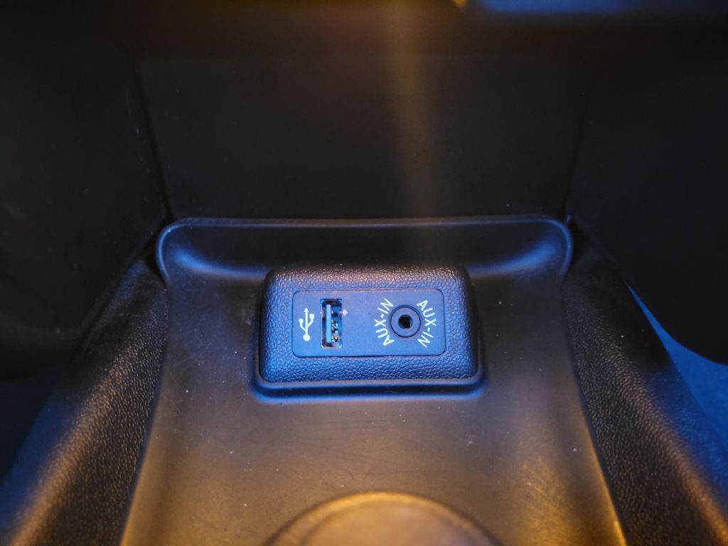 2013 MINI Cooper Image 21