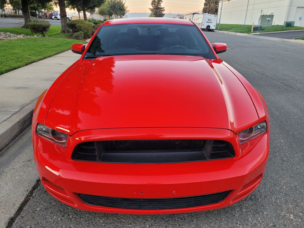 2014 Ford Mustang Image 2