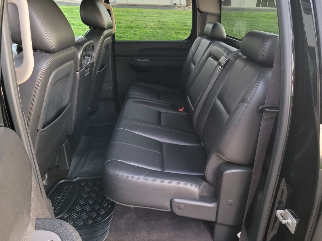 2011 Chevrolet Silverado 1500 Image 12