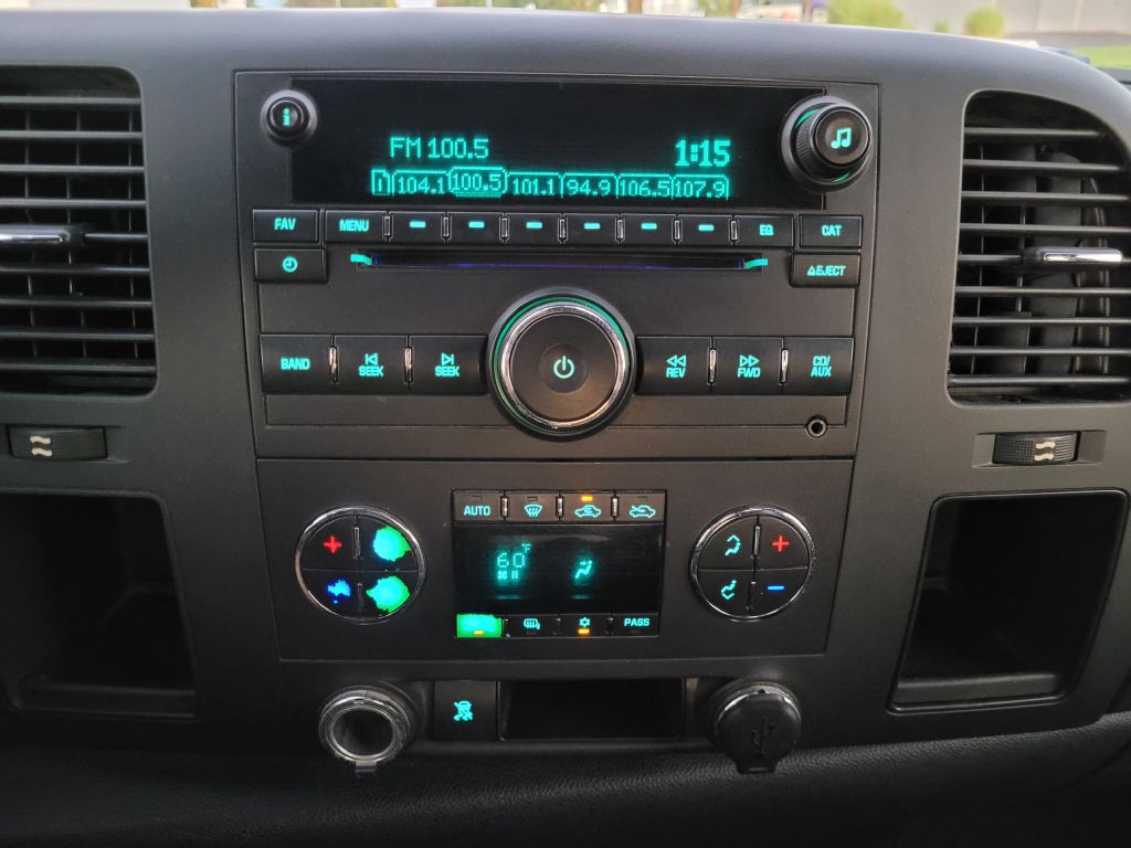 2011 Chevrolet Silverado 1500 Image 17